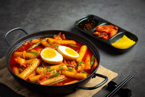  Ddeokbokki: ซาบซ่าและเผ็ดร้อน!