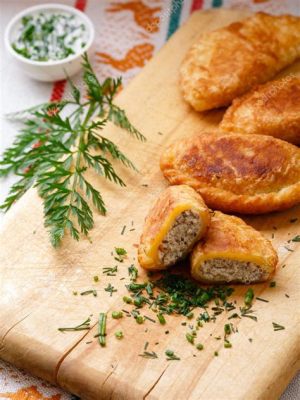  Pirozhki:  A Bite-Sized Symphony of Savory Pastry and Aromatic Fillings Awaits You!